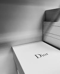 we spy new dior delights stop by at unger hamburg neuer wall 35 and see whats hidden inside those daily fashion inspiration style inspiration inspiration