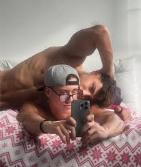 vlett23xq photos and videos from OnlyFans - FameRegistry.com