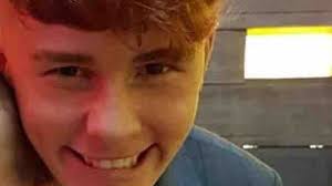 Aaron Lacey (@Aaronlaceyyy)