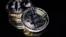 Tiene una cantidad en circulación de 19 millones. Precio Del Bitcoin Se Desploma Luego Que China Elevo Su Campana Contra Las Criptomonedas Cnn Video