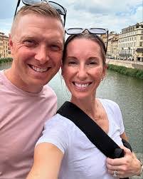 Sarah Regan's Instagram, Twitter & Facebook