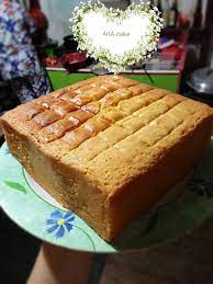 Teksturnya yang super lembut semakin menambah kelezatan kue ini. Kue Ini Terbilang Lembut Meskipun Tanpa Bahan Pelembut Dan Bahan Pengembang Kue Berikut Resep Cara Membuat Cake Super Lembut Tanp Kue Bolu Mentega Kue Makanan