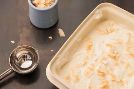Salam allaicom,bonjour une crème glacée aux fruits rouges sans sorbetière,une recette facile et rapide que j'ai eu le plaisir de la réaliser mais aussi de la déguster,un dessert glacé gourmand et frais qui. On A Teste Une Recette De Creme Glacee A La Noix De Coco Sans Sorbetiere De Pinterest