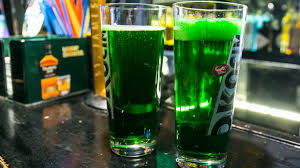 How do you make beer with food coloring? St Patrick S Day How To Make Green Beer Metro Us