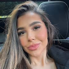 Conociendo a Larisa: Belleza, Familia y Emprendimiento