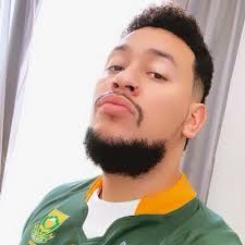 Denise Jack (@deedeej90)