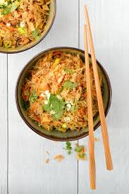 Simple Comme Des Vermicelles De Riz Sautes Au Poulet La Cuisine C Est Simple Vermicelle De Riz Recette Asiatique Recette Vermicelle