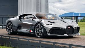 Real hujumchisi karim benzema instagram'dagi sahifasiga o'zining 2,5 millionlik bugatti chiron avtomobilining yangi fotosuratini joylashtirdi. Bugatti Cristiano Or Benzema Who Will Add The New Bugatti Divo To Their Collection First Marca In English