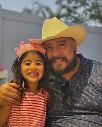 Happy 6th Birthday 🥳 🎂 Tirzah Bella we love you 😘 #miflaca #flakuch  #happybirthday #tirzahbellamacias #mifresita🍓 #junebaby #godlovesyou  #6/28/17