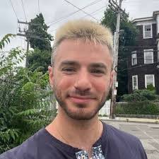 Alex Reimer's Instagram, Twitter & Facebook