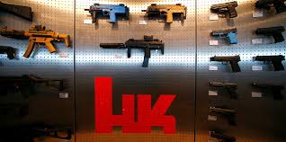 ˌhɛklɐ ʔʊnt ˈkɔx) is a german defence manufacturing company that manufactures handguns, rifles, submachine guns, and grenade launchers. Nach Urteil Gegen Heckler Koch Prozess Geht Vor Bundesgerichtshof Taz De
