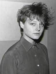 Leigh Bingham Nash (New Braunfels, Texas; 27 de junio de 1976) es una  cantante-compositora estadounidense. Es la vocalista de la banda de rock  Sixpence None the Richer​ y es también miembro de Fauxliage y