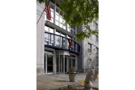 Waterfront park is 1.7 km from the venue. Hotel The Constitution Inn Charleston Navy Yard Boston Ma Hotelopia