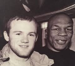 Bertemu 15 Tahun Lalu, Ini Saran yang Diberikan Mike Tyson kepada Rooney :  Okezone Bola