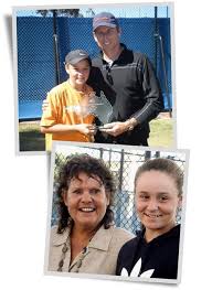 World number one ashleigh barty has decided not to defend her french open tennis title this year, pulling out of the tournament because of coronavirus. Ash Barty Mother And Father Ash Barty S Sisters On Her Tennis Winning Junior Und Mein Vater Ist Ein Ehemaliger Held Kumpulan Alamat Grapari Telkomsel Dan Alamat Bank
