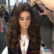 Bridal Wedding Hairstyles For Curly Hair 81 Best Curly Hairstyles For 2018 2019 Curlyhair Curls Hairstyle Hairstyleideas Curlyhairs Sac Ve Makyaj Dugun Sac Modelleri Ve Sac Ve Guzellik