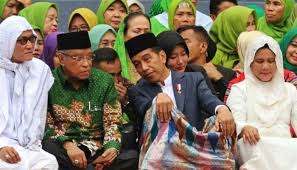 Hal ini berbeda dengan sikapnya di hadapan publik yang selalu membantah dirinya. Said Aqil Siradj Ungkap Dirinya Tak Akan Maju Lagi Jadi Ketum Pbnu Islampos