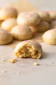 Chewy and buttery, these italian anise cookies are made with anise oil and drizzled with luscious milk and sugar icing for delightful baked sweets. Easy Anise Cookies With Gf Option Everyday Pie