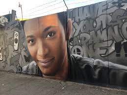 国内では「ガイルくん」の名で親しまれた”Etika”ことデズモンド・アモファ氏の死を悼む壁画がファンにより「ポケストップ」に認定