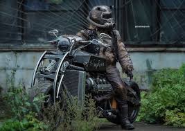 Gangrene Russian Guy Uses V8 Lexus Engine To Build Custom Motorcycle