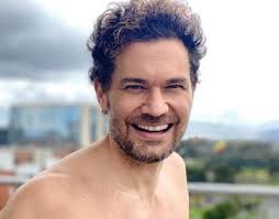 José narvaez, miguel aceves mejia. Jose Narvaez Poso Desnudo Para Presumir De Su Marcado Abdomen Que Churrote Fotos Diario Del Sur