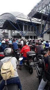 Epic Queues At Woodlands Tuas Checkpoints This Dec 2017 Mothership Sg News From Singapore Asia And Around The World To achieve the objective of safe distancing, we encourage members of public to access our digital services.