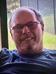 Rebecca Doucet's Instagram, Twitter & Facebook