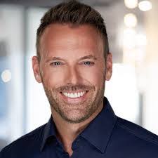 Dustin Berk's Instagram, Twitter & Facebook