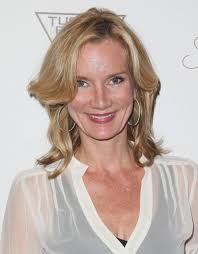 Favorite Sandra Tennyson design? : r/Ben10