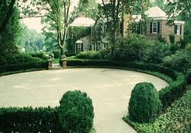 Use Plants To Create An Oval Or Circular Room Or Series Of Rooms Dream Horse Barns Horse Barns Landscape Design