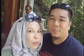 Bekas suami jutawan kosmetik, datuk seri dr hasmiza othman atau dikenali datuk seri vida, mohd. Biar Orang Nak Cakap Apa Dilaporkan Sudah Bercerai Ini Respon Suami Datuk Seri Vida