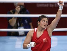 She began with sport at the age of ten. 73ahdbtqdzcfxm