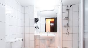 Conveniently located restaurants include dada restaurant, terasa camelot, and han cozia. Complex Balnear Corp Oltul Calimanesti Caciulata