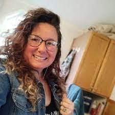 Jolene Bradley's Instagram, Twitter & Facebook