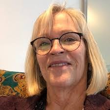 Diane Newquist's Instagram, Twitter & Facebook