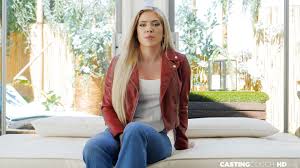 Christina Savoy - Casting Couch HD - Pichunter