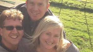 AUTUMN & WINTER 2022