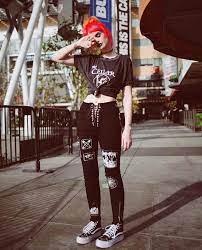 Atleeeey Put Patches On Pants Fashion Funky Pants Everyday Outfits