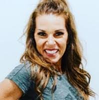 Suzanne Lind's Instagram, Twitter & Facebook