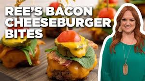 Save all 30 recipes saved. Vff Get The Latest World News Pionier Woman Christmas Camdy Recipes The 21 Best Ideas For Christmas Candy Recipes Pioneer