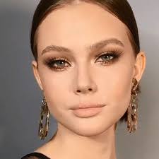 Bella Stokes's Instagram, Twitter & Facebook