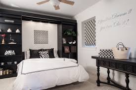 6 ways to design a guest room fice bo unless you host overnight guests frequently—and have space to spare—it's smart to make a guest room do double duty as a home office here six examples of. Office Guest Room Houzz