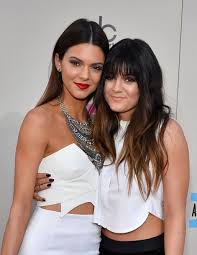 After working in commercial print ad campaigns and photoshoots, she had breakout seasons in 2014 and 2015, walking. Kendall And Kylie Jenner Make Time S Most Influential Teens List