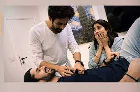 Dostana 2 is an indian hindi language comedy film. Dostana 2 Kartik Aryan Janhvi Kapoor And Lakshya Have Fun During The Prep Session Of The Film Hindi Movie News Times Of India