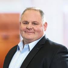 Francis Earley's Instagram, Twitter & Facebook