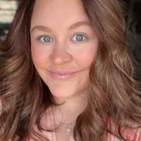 Anna Leggett's Instagram, Twitter & Facebook