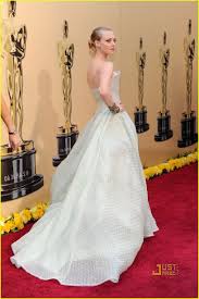 Resultado de imagem para tudo sobre amanda seyfried roupas