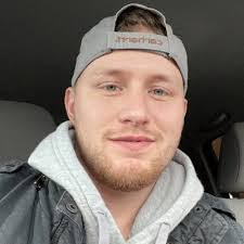 Devin Seymour's Instagram, Twitter & Facebook