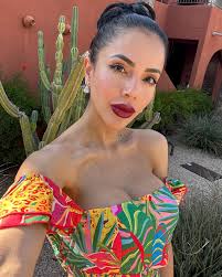 Jasmine Pineda (@jasminepanama) • Instagram photos and videos