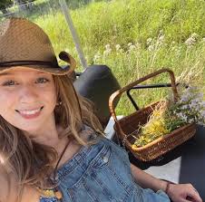 sage johnson (@sagerosemarie) • Instagram photos and videos